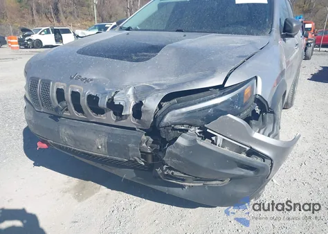 2019 Jeep Cherokee Trailhawk Elite 4X4 из США, поврежденный, VIN 1C4PJMBX7KD227095